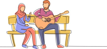 soltero continuo línea dibujo árabe personas sentado en de madera banco en parque. Pareja en fecha, hombre jugando música en guitarra, niña escucha y canto juntos. uno línea dibujar gráfico ilustración png