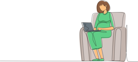 Single einer Linie Zeichnung gesund schwanger Frau Sitzung auf Sofa beim Zuhause Arbeiten auf ihr Laptop während ihr Mutterschaft verlassen Vor geben Geburt zu Baby. kontinuierlich Linie Design Grafik Illustration png