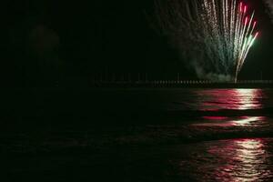 fuegos artificiales en forte dei marmi foto