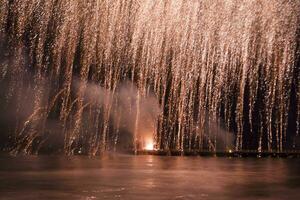 fuegos artificiales en forte dei marmi foto