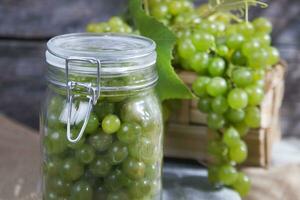 Bunch of grapes photo