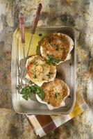 Scallops au gratin photo