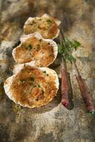 Scallops au gratin photo