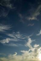 Las nubes en el cielo foto