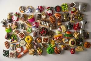 Small food magnets photo