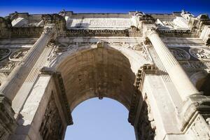 arco de constantino roma foto