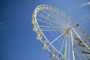 White Ferris wheel photo