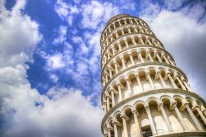 The leaning tower of Pisa photo