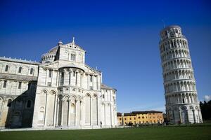 el cuadrado de milagros en Pisa foto