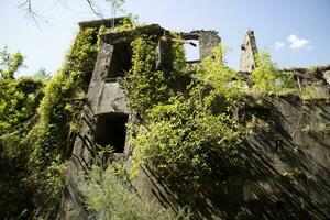 fotográfico documentación de un antiguo abandonado fábrica foto