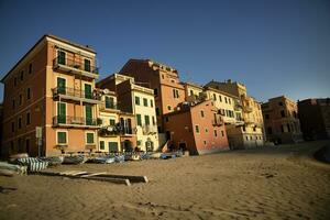 amanecer ver de el bahía de silencio en sestri levante foto