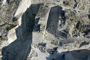 Quarry for the extraction of blocks of white statuary marble photo