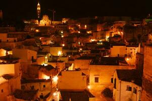 antiguo pueblo de el sassi de matera Italia foto