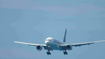 PHUKET, THAILAND NOVEMBER 29, 2019 - Singapore Airlines Boeing 777 approach before landing in Phuket airport video