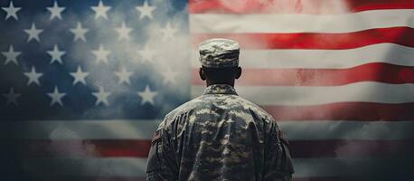 un contento veteranos día honrando el patriotismo y celebracion de un africano americano soldado en camuflaje ropa foto