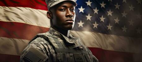 compuesto de joven africano americano Ejército soldado con Copiar espacio para armado efectivo celebracion foto