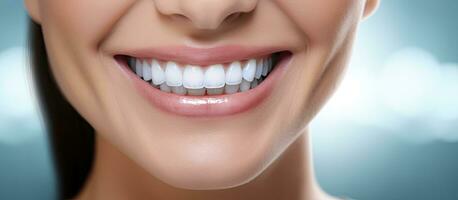 compuesto imagen de sonriente mujer para nacional sonrisa mes promoviendo dental salud y conciencia foto