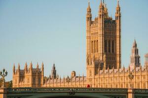 grande ben y Westminster puente en Londres foto