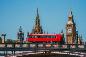 grande ben y Westminster puente en Londres foto