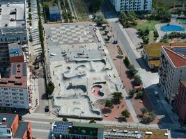 aéreo ver de el patinar parque en malmö, occidental puerto distrito. foto