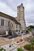 medieval Roca Iglesia en Francia foto