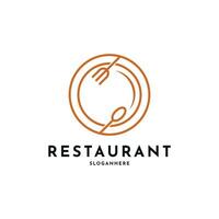 restaurante comida logo diseño concepto con, cuchara, tenedor y lámina, forma circulo vector