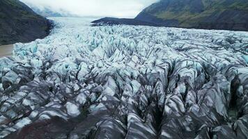 aéreo ver de svinafellsjokull glaciar en Islandia 4k 30p video