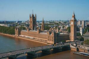 grande ben y Westminster puente en Londres foto