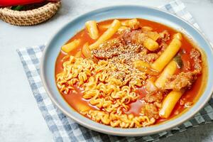 rabokki, Stir-fried Instant Noodle photo