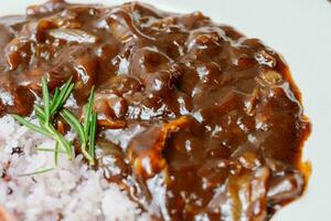 jjajang panecillo en Escocia, arroz con negro frijol salsa foto