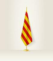 Cataluña bandera en un bandera pararse. vector