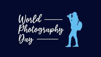 wereld fotografie dag tekst schoonschrift met fotograaf momentopname moment met camera Aan hand- langzaam beweging video wereld fotografie dag belettering inscriptie, fotograaf vastleggen met camera video