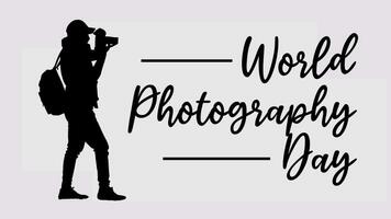 wereld fotografie dag tekst schoonschrift met fotograaf momentopname moment met camera Aan hand- langzaam beweging video wereld fotografie dag belettering inscriptie, fotograaf vastleggen met camera video