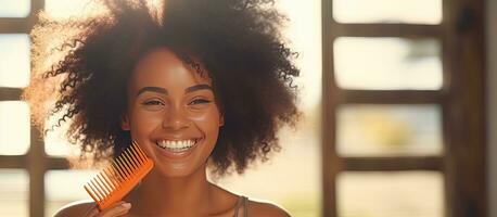 joven negro mujer con afro natural pelo cuidado alegre expresión limpiar antecedentes Copiar espacio foto