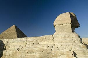 Sphinx and Great pyramid of Giza photo