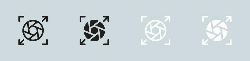 Wide lens icon set in black and white. Optical signs vector illustration.