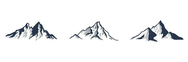 montañas colocar. mano dibujado rocoso picos vector ilustración.