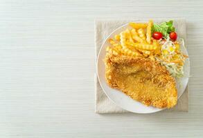 fried fish and potatoes chips photo