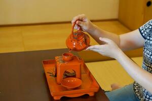 japonés té ceremonia reproducción esquina cuales es un sagrado ceremonia con un patrón, enfatizando sencillez, sinceridad, siendo uno con naturaleza. con un calma y puro mente. foto