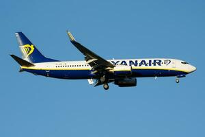 Ryanair Boeing 737-800 EI-DPB passenger plane landing at Madrid Barajas Airport photo