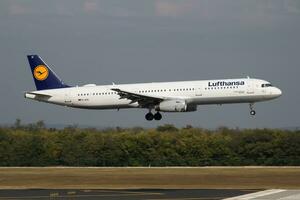 Lufthansa Airbus A321 D-AISI passenger plane arrival and landing at Budapest Airport photo