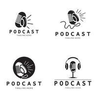 podcast logo con micrófono y auricular audio, radio ondas. para estudio, hablar espectáculo, charlar, información intercambio, entrevista, multimedia y web. vector