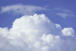 blue sky and cloudy sky photo