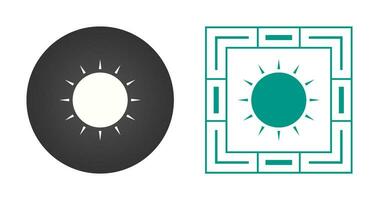 Sun Vector Icon