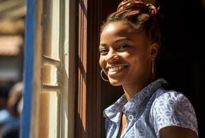 cerca arriba retrato de un hermosa joven africano americano mujer sonriente ai generado foto