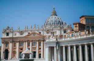 puntos de vista de S t. de pedro basílica en Vaticano ciudad foto