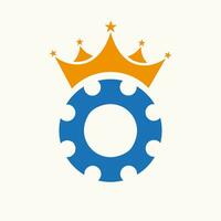 diente engranaje logo con corona icono. Ingenieria logo diseño vector