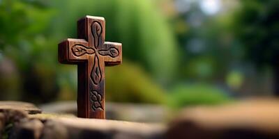 de madera cruzar en musgo. cruzar en césped en amanecer para Iglesia antecedentes. generativo ai foto