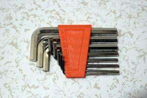 Key allen set with orange cover photo