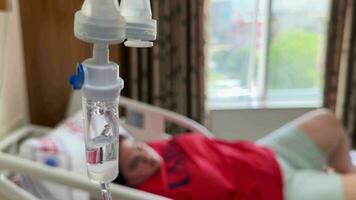 intravenoso goteo suero en hospital video
